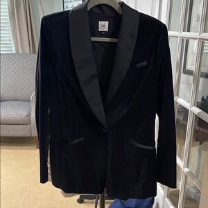Cabi Women’s Tuxedo Black Blazer
